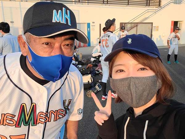 監督と