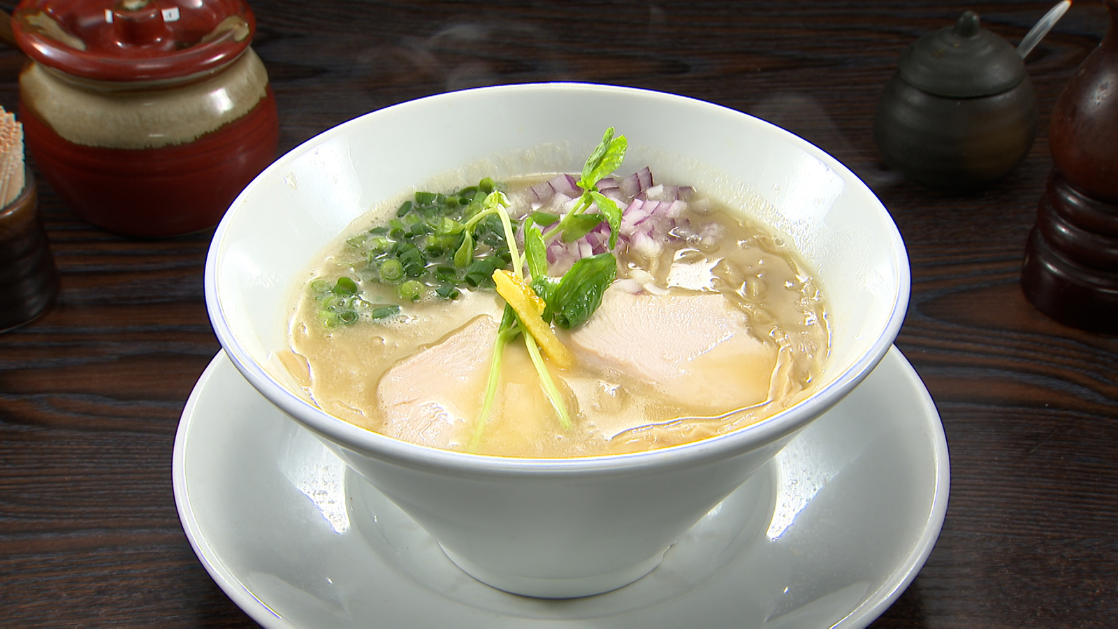 【濃厚だけどあっさりしたスープが魅力のラーメン店!!】