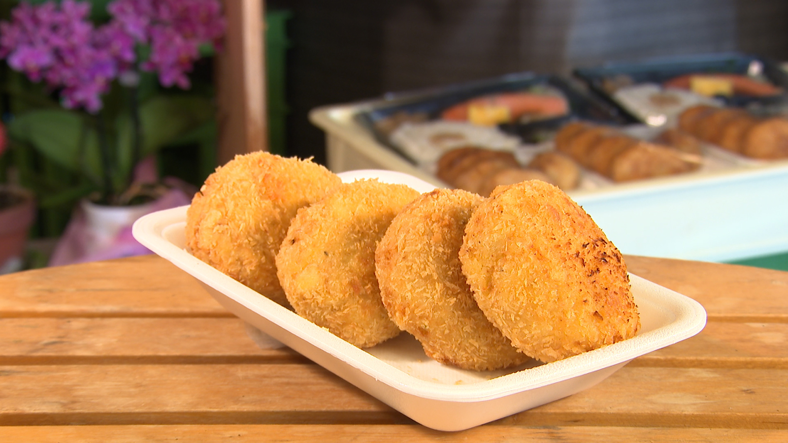 【毎日日替わりのお惣菜が食べられる酒屋さん!】