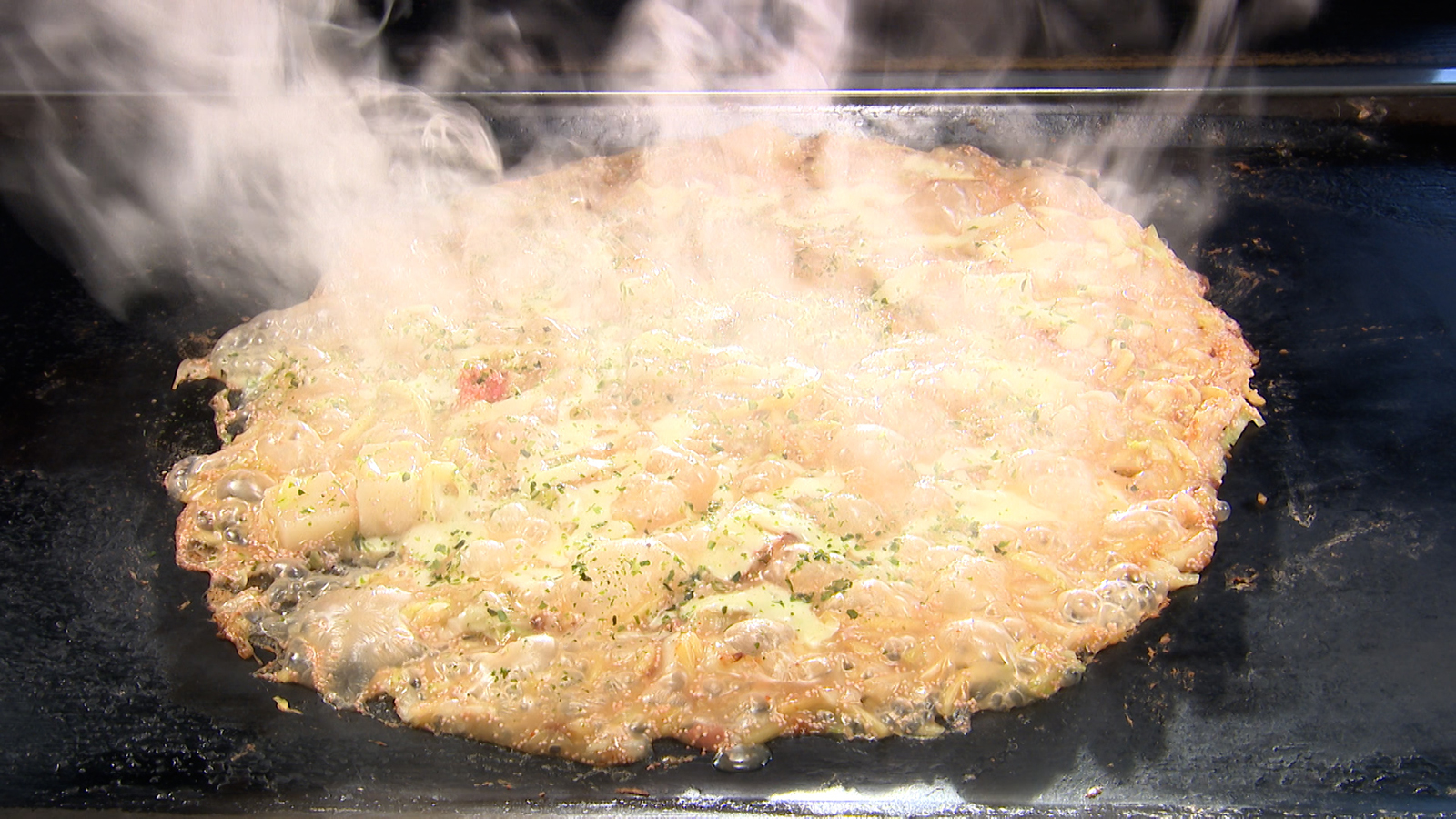 【鉄板焼きを堪能できる地元の人たちから愛されるアットホームなお店!】
