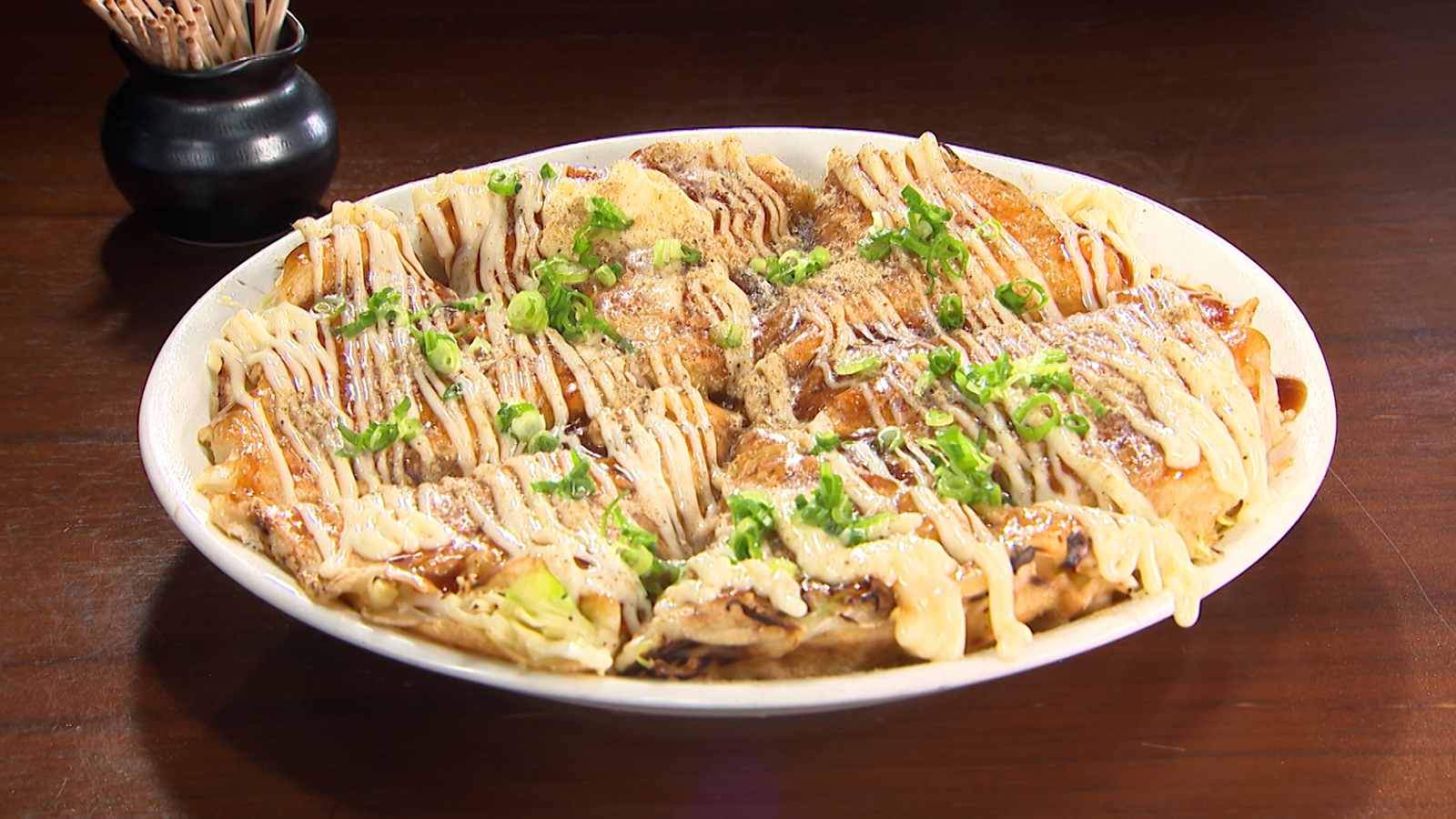 【連日地元の方で賑わうリーズナブルな値段の鉄板焼き居酒屋】